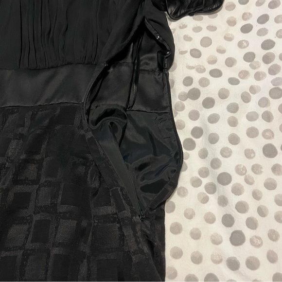 Max And Cleo Black Short Sleeve Sheer Top Geometric Bottom Cocktail Dress Size 4 - Picture 11 of 16